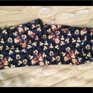 EUC-Worn Once LuLaRoe Disney leggings. OS